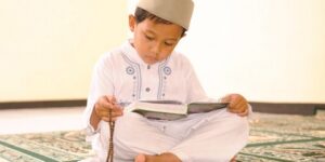 كيف نضبط تساؤلات الأطفال العقدية ؟