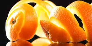 لن ترميه من اليوم.. فوائد غير متوقعة لقشر البرتقال