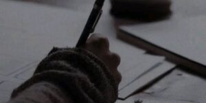 سوف أرمي أوراقي