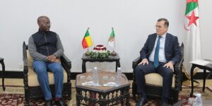 وزير المؤسسات الصغيرة والمتوسطة وترقية التشغيل لجمهورية البنين يثني على تجربة الجزائر في مجال التشغيل