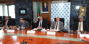 عرقاب يشارك في الاجتماع الـ189 لمؤتمر “أوبك” عبر تقنية التحاضر المرئي