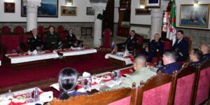 ناقلة وقود روسية ترسو في ميناء الجزائر