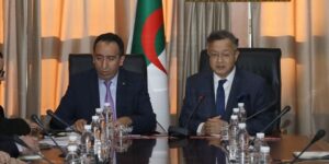 التعليم العالي والصناعة الصيدلانية يطلقان خطة لتحقيق السيادة الوطنية في إنتاج الأدوية