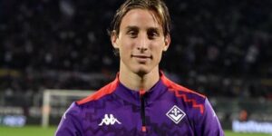 يكشف حالة لاعبه بوفي الصحية.. بيان رسمي من فيورنتينا