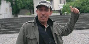 الفنان علي جبارة يصور حاليا دوره في مسلسل “منعرجات الحياة” لبثه خلال شهر رمضان 2025