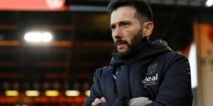 بعد إقالة باراخا.. فالنسيا يستهدف كوربيران مدرب وست بروميتش