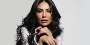 تركت الأستوديو غاضبة.. لبنى عبد العزيز رفضت الخوض في الزواج والارتباط