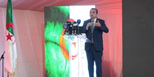 عرقاب يتفقد مشروع استغلال منجم الزنك والرصاص بتالة حمزة – وادي أميزور