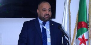 الاتحادية الجزائرية للسباحة.. نصر الدين زحافي يخلف نفسه