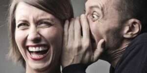 “متلازمة ويتزلسوكت”…عندما تُصبح النكات السخيفة إدمانا