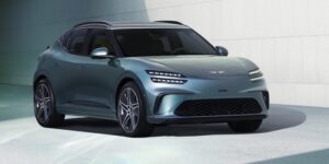 اضافت شاشة جديدة 27 بوصة.. جينيسيس GV60 المحدثة