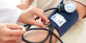 هبوط ضغط الدم.. كل ما عليك معرفته عنه