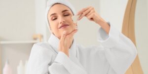 وصفات منزلية للعناية بالبشرة في الشتاء