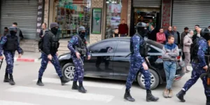 أجهزة السلطة تقتل 8 شهداء وتواصل قطع كافة الخدمات عن مخيم جنين