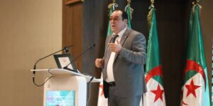 وزير الاتصال يشرف بوهران على افتتاح يوم دراسي حول التلفزيون الجزائري ودوره في مرافقة التنمية والاستثمار