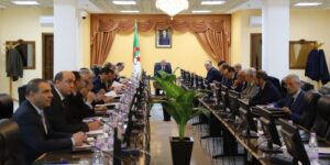 المحكمة العليا واتحاد المحامين يتفقان على تشكيل لجنة دائمة ومراجعة قانون الإجراءات الجزائية