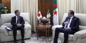 سوزوكي كوتارو يبرز اهتمام الشركات اليابانية بالاستثمار في الجزائر في مجال “المحروقات”