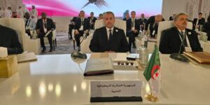 الجزائر تستعرض بقطر نموذجا رائدا في تعليم عادل لكافة الفئات والتكفل بالمعلمين