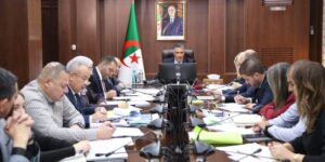 بلعريبي يشدد على الالتزام بالآجال والجودة لتعزيز التنمية السكنية في الجزائر