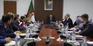 سعيود يشرف على تنصيب هلال بن عودة مديرا عاما للبحرية التجارية والموانئ