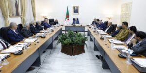 قوجيل يشرف على تنصيب فوج العمل لدراسة قوانين تنظيم الأحزاب والجمعيات