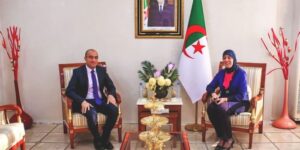 شايب وبن مولود يبحثان تعزيز رقمنة الخدمات القنصلية لخدمة الجالية بالخارج