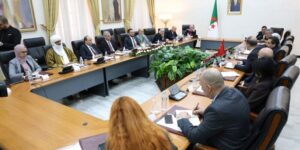 مجلس الأمة: رئيس لجنة الشؤون الخارجية يستقبل وفدا برلمانيا تركيا