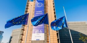 المفوضية الأوروبية: اتفاقية الطيران الأورو-متوسطية مع المغرب لا تنطبق على الصحراء الغربية