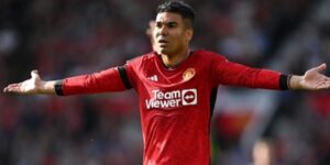 فرديناند يتوقع رحيل كاسيميرو عن مانشستر يونايتد