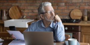 من أجل زيادة الدخل وشغل الوقت.. متقاعدون في رحلة بحث عن عمل لمرحلة ما بعد التقاعد