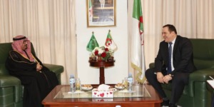 وزير الاتصال يستقبل سفير المملكة العربية السعودية بالجزائر