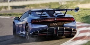 تُكمل حلبة السباق بالقيادة الذاتية.. يانغ وانغ U9 من BYD