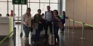 المخزن يهين وفدا باسكيا بمطار العيون: “اذا كانوا يعاملوننا هكذا, فماذا يفعلون مع الصحراويين؟” 