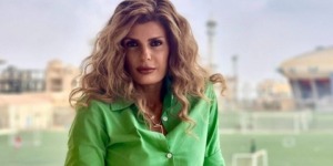 فيدرا توجه رسالة للسيدات في الأربعينيات: أنا حرة في حياتي ومظهري