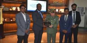 الفريق أول شنقريحة يزور شركتي “بهارات فورج ليميتد” و”لارسن آند توبرو”