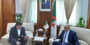 ياسع يبحث فرص التعاون بين سوناطراك والشركة الإسبانية “كولارغي” في مجال تطوير الهيدروجين