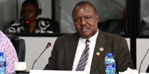 رئيس البرلمان الإفريقي يهنئ الجزائر ويشيد بدورها في دعم الاتحاد الإفريقي