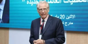 دومنيك دوفيلبان: هناك تحركات لحل الأزمة مع الجزائر وهي تسير في الاتجاه الصحيح