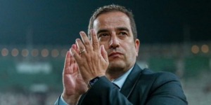 حاج رجم يحفز اللاعبين ويطمئن خالد بن يحيى