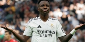 لاعبو ريال مدريد يناقشون مستقبل فينيسيوس