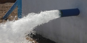 التعجيل بتسليم 44 مشروع خاص بقطاع الموارد المائية ببراقي