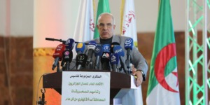 تاقجوت يؤكد أن الحوار الاجتماعي ركيزة أساسية في تعزيز العمل النقابي