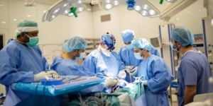 سعيدة.. اجراء 17 عملية ناجحة في جراحة الأعصاب و المخ