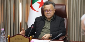 الوزير الأول يكلف بداري للفصل بخصوص الاعتراف بالشهادة التطبيقية الجامعية