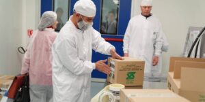 حاجي: تعزيز الإنتاج المحلي للصناعات الصيدلانية أولوية استراتيجية لتحقيق الأمن الصحي الوطني