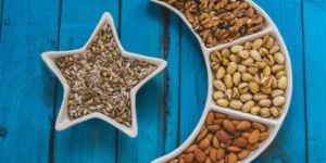 ماذا يحدث لجسمك إذا تناولت المكسرات أثناء السحور