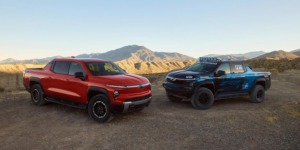 شيفروليه تكشف النقاب عن سيلفرادو EV ZR2 بقوة 1,100 حصان