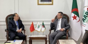 ركاش يناقش مع السفير الصيني سير تحضيرات منتدى الأعمال الجزائري-الصيني