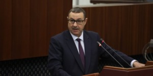 سعيود يعلن عن إعادة هيكلة الموانئ الجافة وتطور مطار الجلفة لتعزيز الخدمات اللوجستية