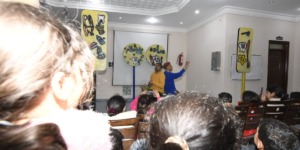 مسرحية “العيادة” تستقطب الأطفال في ليالي رمضان